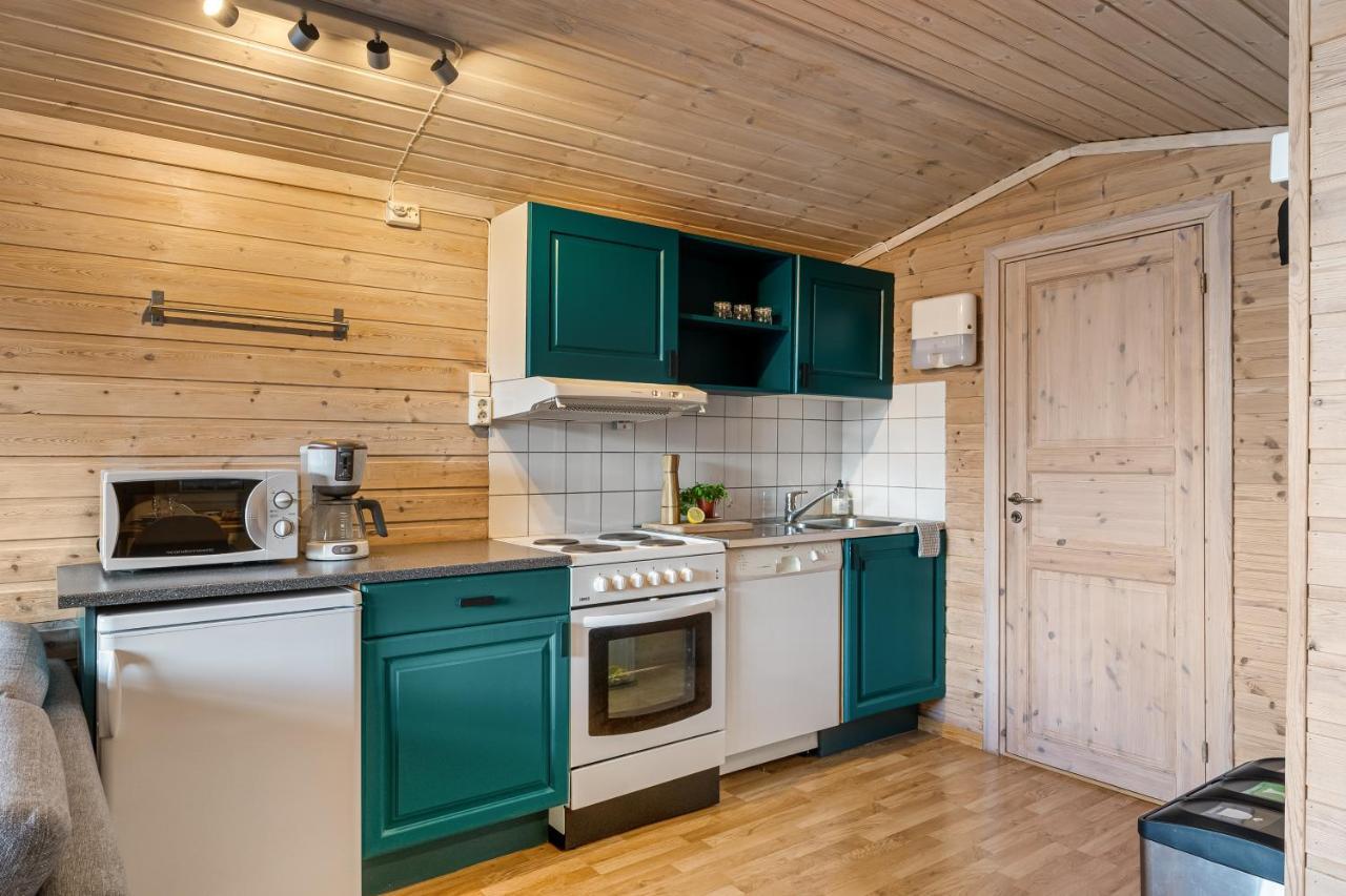 Mikkelparken Ferietun Hotel Kinsarvik Buitenkant foto