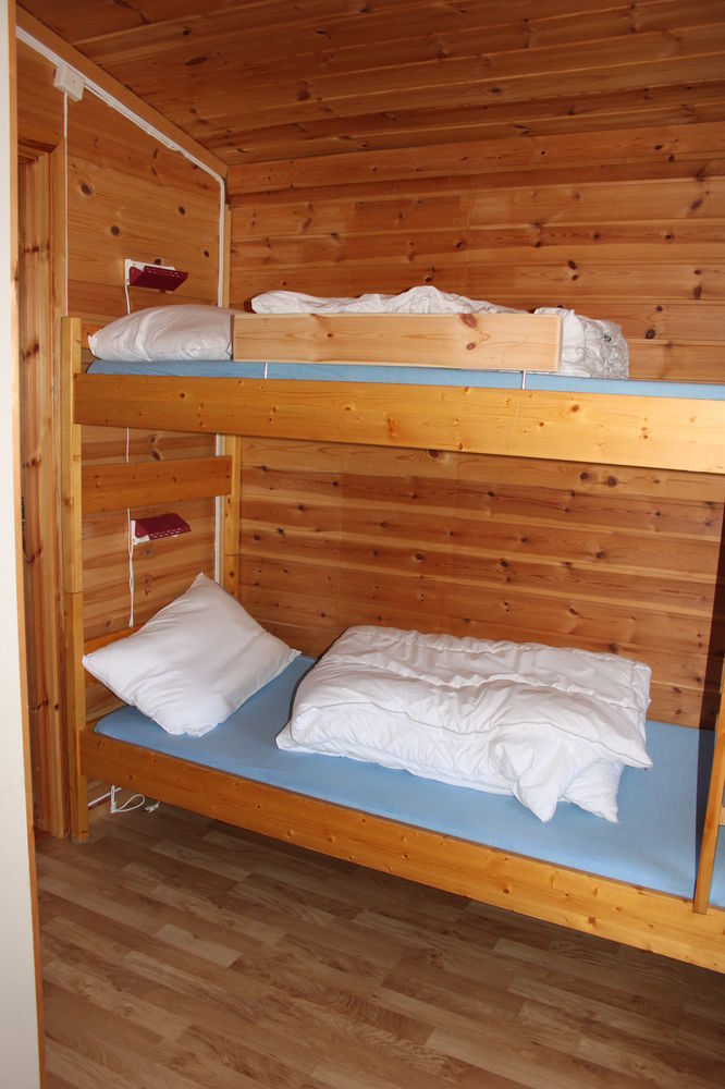 Mikkelparken Ferietun Hotel Kinsarvik Buitenkant foto